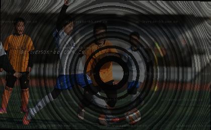 赛程表上，手指划过日期标记的格子。